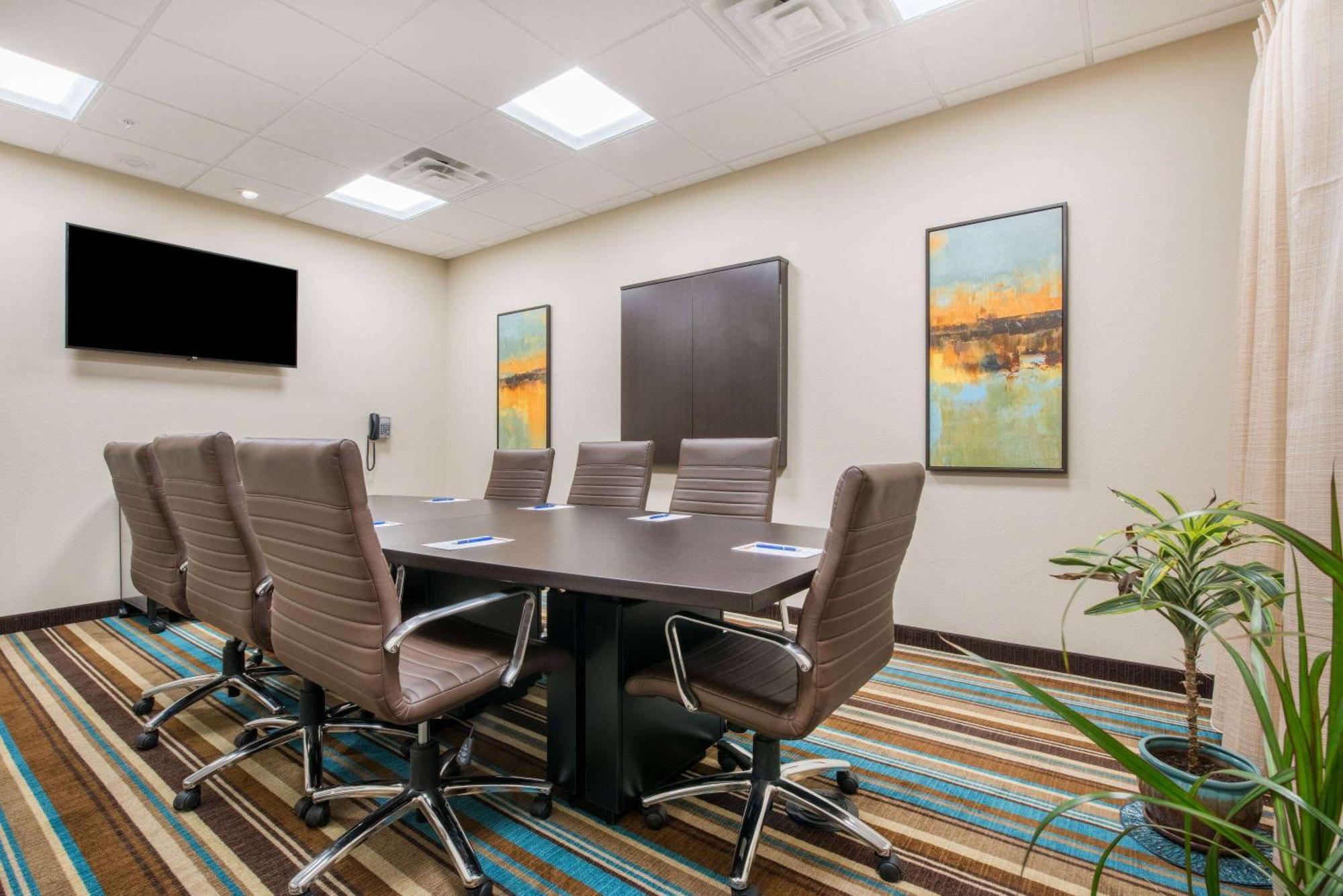 Hawthorn Suites By Wyndham Bridgeport Bagian luar foto