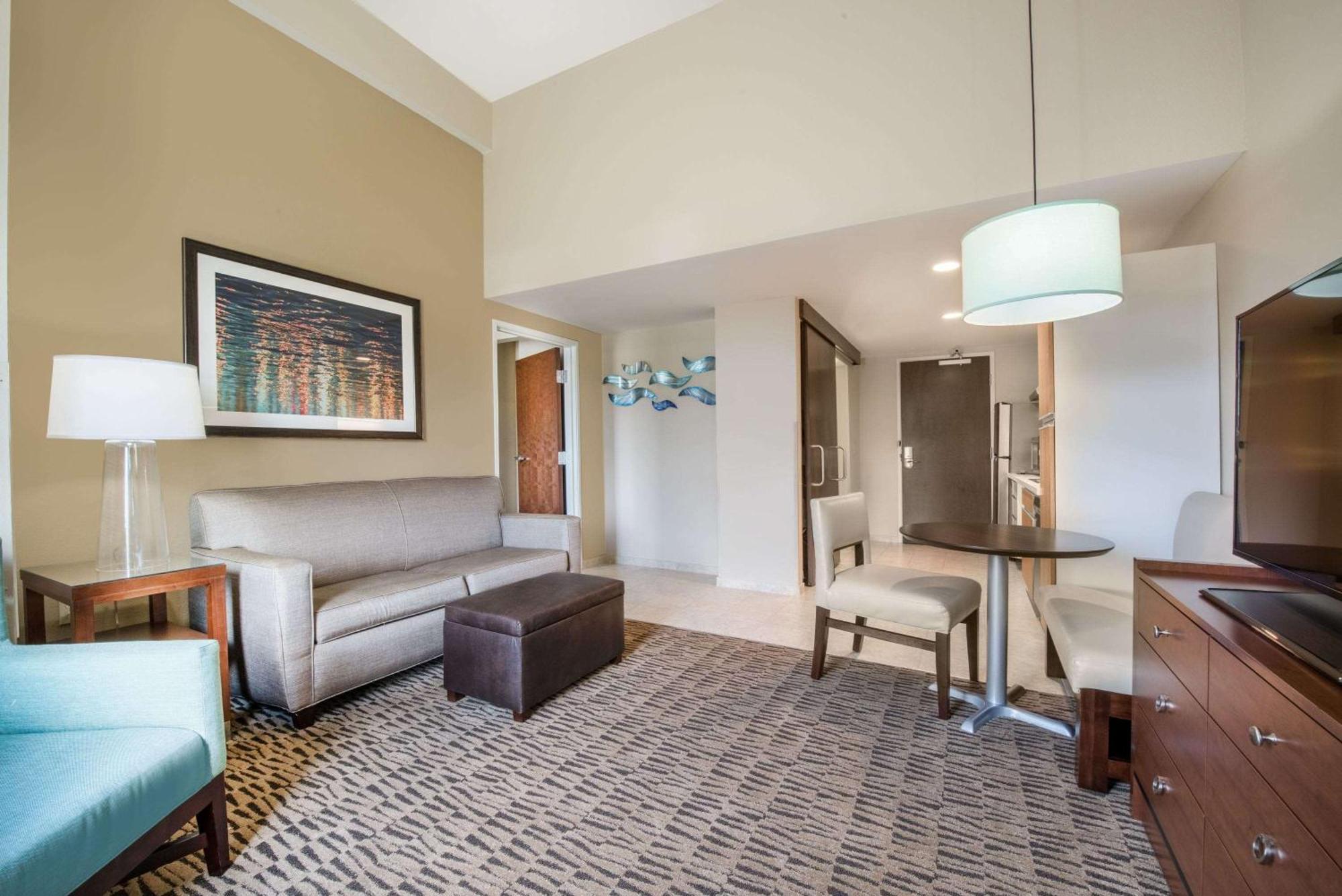 Hawthorn Suites By Wyndham Bridgeport Bagian luar foto